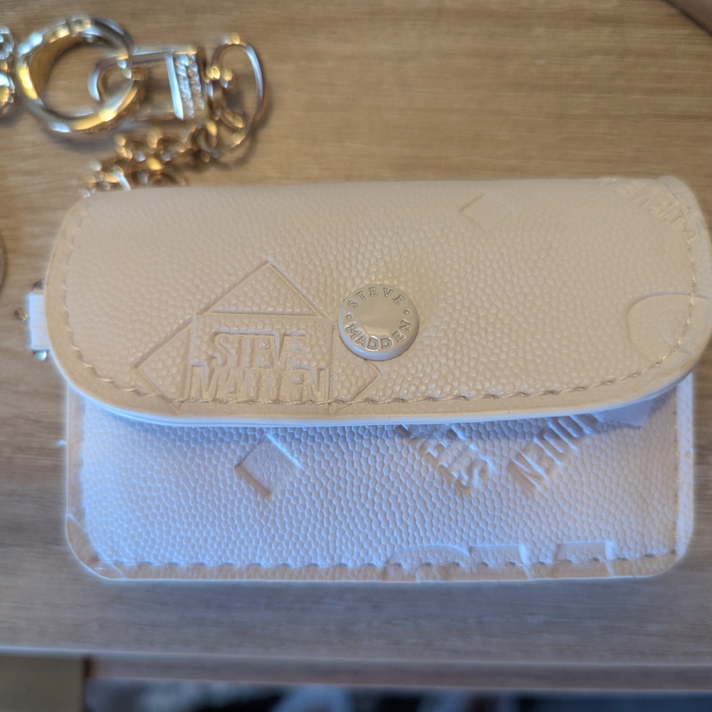 Steve Madden Cream Wallet